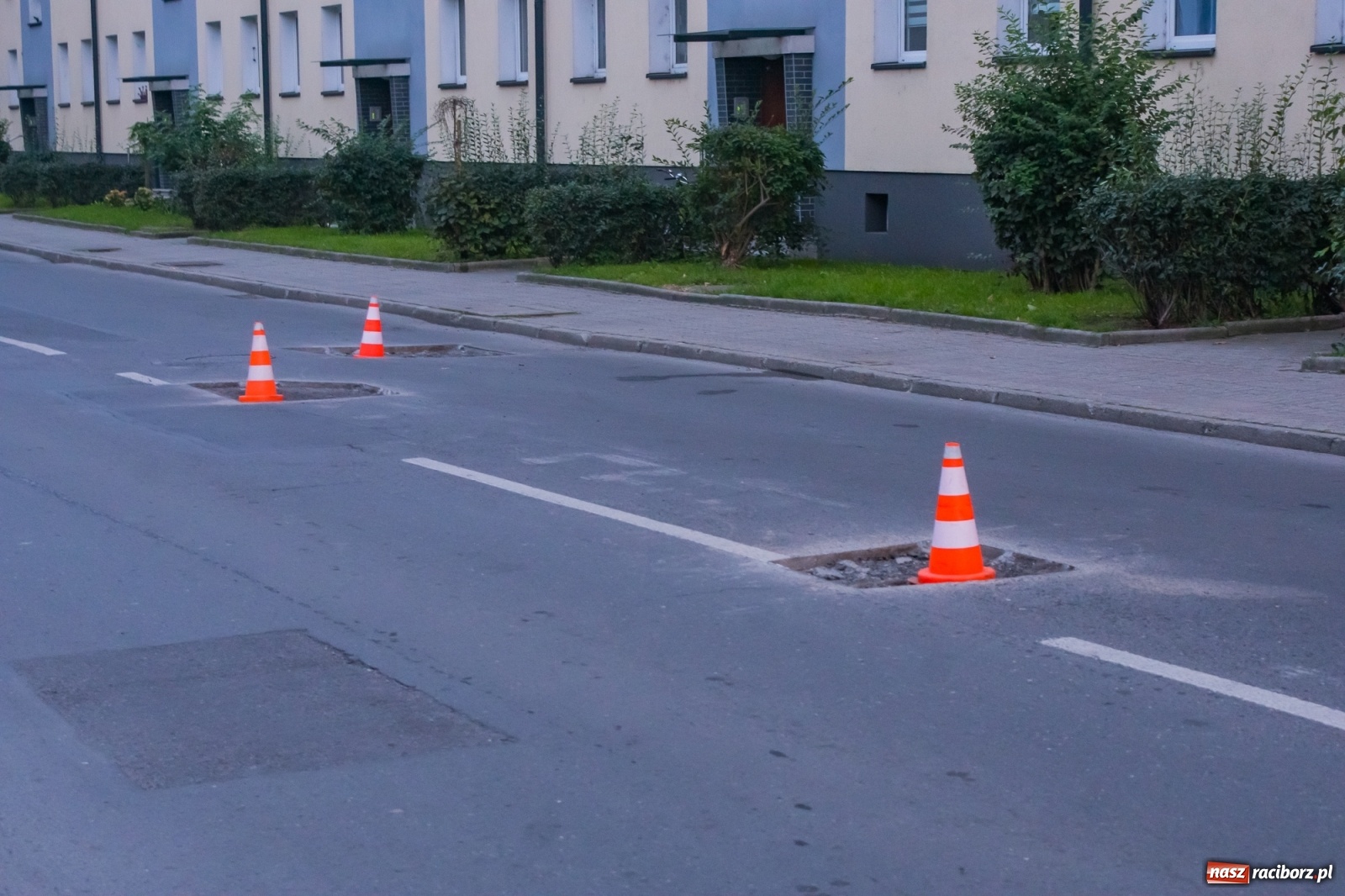 Zdjęcie w galerii na portalu naszraciborz.pl: Slalomem po Głowackiego [FOTO]  wiadomości z regionu