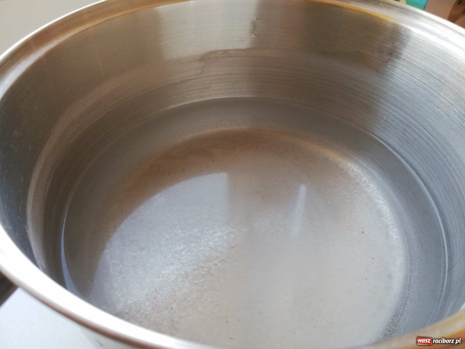 Zdjęcie w galerii na portalu naszraciborz.pl: Mieszkaniec pyta o raciborską kranówkę. Zaskakująca odpowiedź z wodociągów wiadomości z regionu