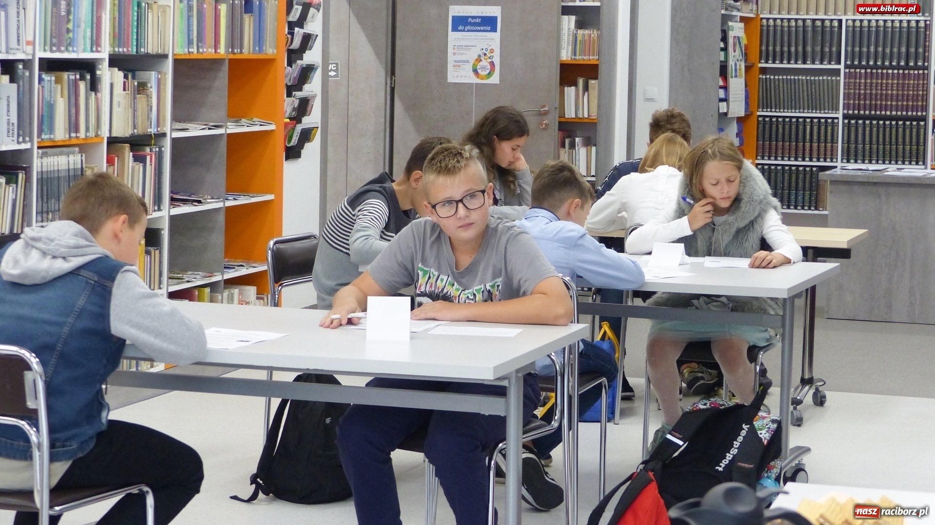 Zdjęcie w galerii na portalu naszraciborz.pl: Dominika i Miłosz wygrali konkurs wiedzy o ruchu drogowym wiadomości z regionu