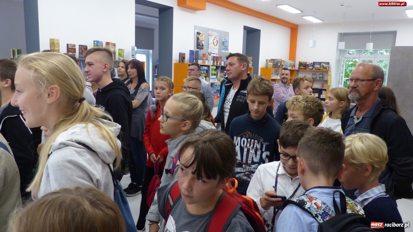 Zdjęcie w galerii na portalu naszraciborz.pl: Dominika i Miłosz wygrali konkurs wiedzy o ruchu drogowym wiadomości z regionu