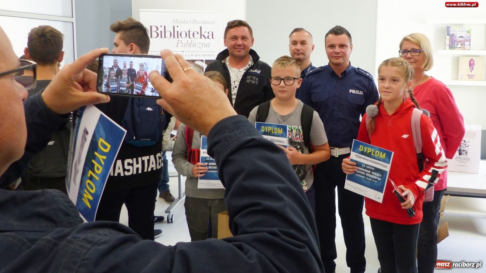 Zdjęcie w galerii na portalu naszraciborz.pl: Dominika i Miłosz wygrali konkurs wiedzy o ruchu drogowym wiadomości z regionu