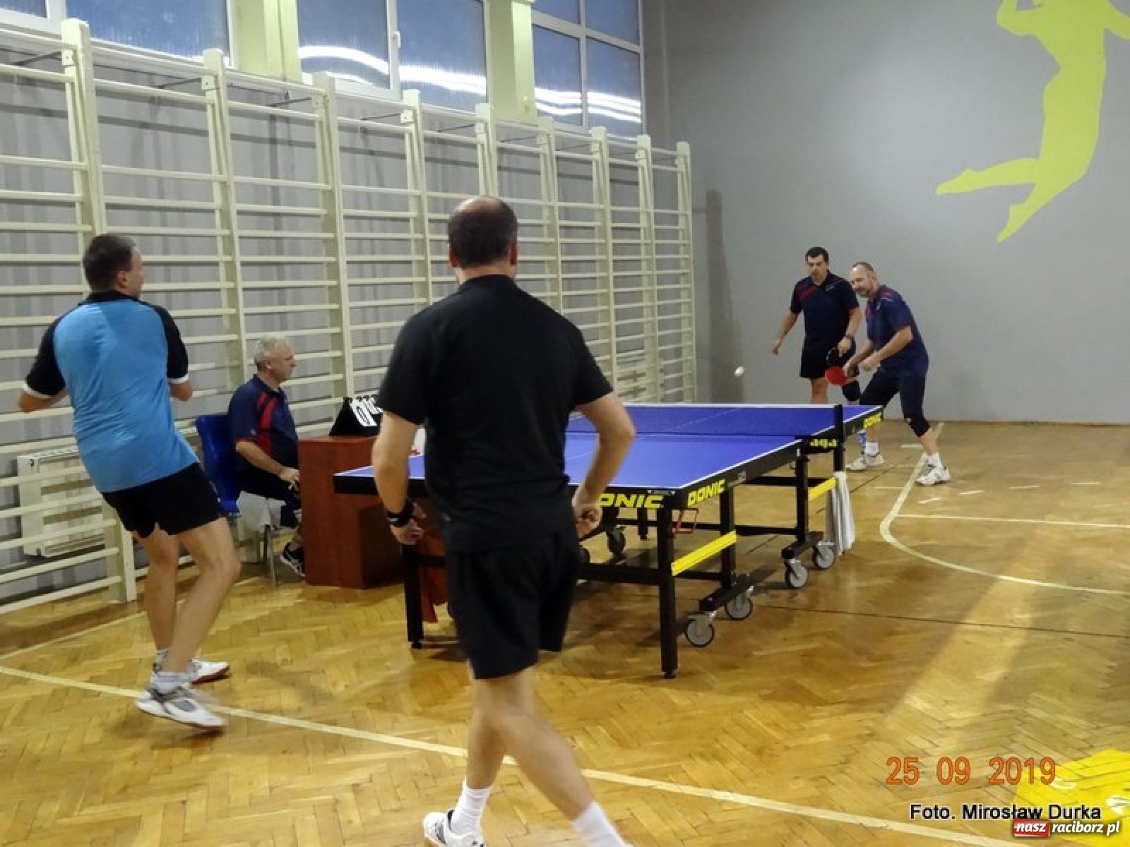 Zdjęcie w galerii na portalu naszraciborz.pl: Tenis stołowy. Kuźniański Tajfun niestraszny Relaksowi [FOTO] wiadomości z regionu
