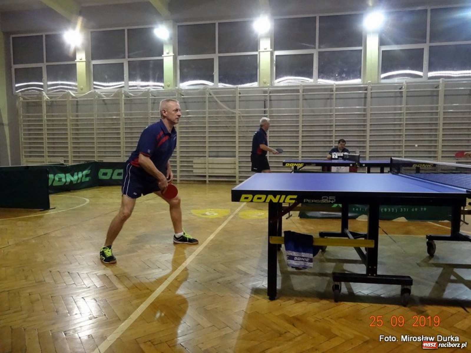 Zdjęcie w galerii na portalu naszraciborz.pl: Tenis stołowy. Kuźniański Tajfun niestraszny Relaksowi [FOTO] wiadomości z regionu