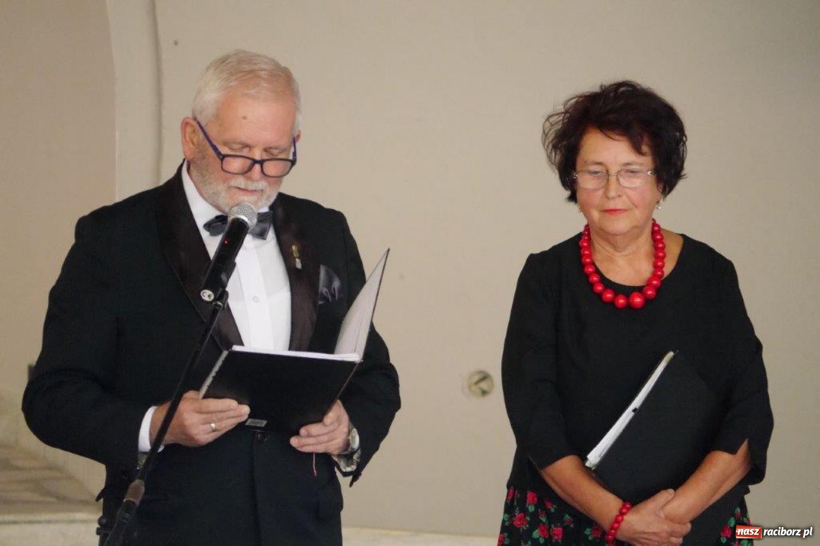 Zdjęcie w galerii na portalu naszraciborz.pl: W Rudach zaśpiewali ku pamięci Juliusza Rogera [FOTO] wiadomości z regionu