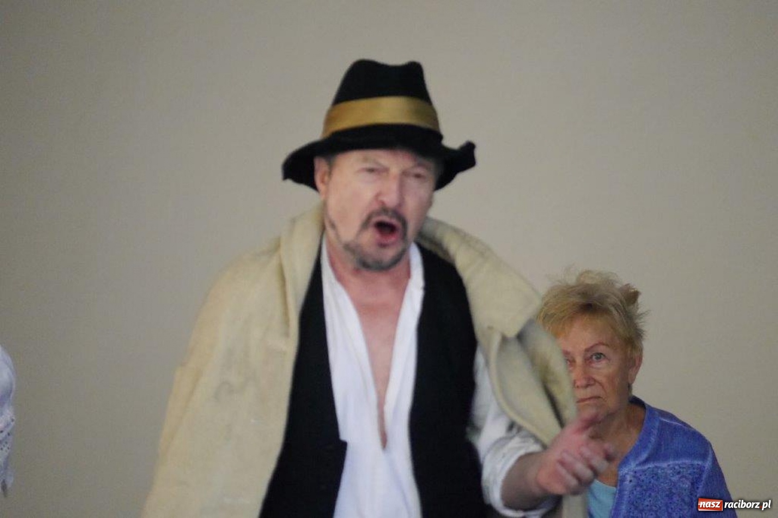 Zdjęcie w galerii na portalu naszraciborz.pl: W Rudach zaśpiewali ku pamięci Juliusza Rogera [FOTO] wiadomości z regionu