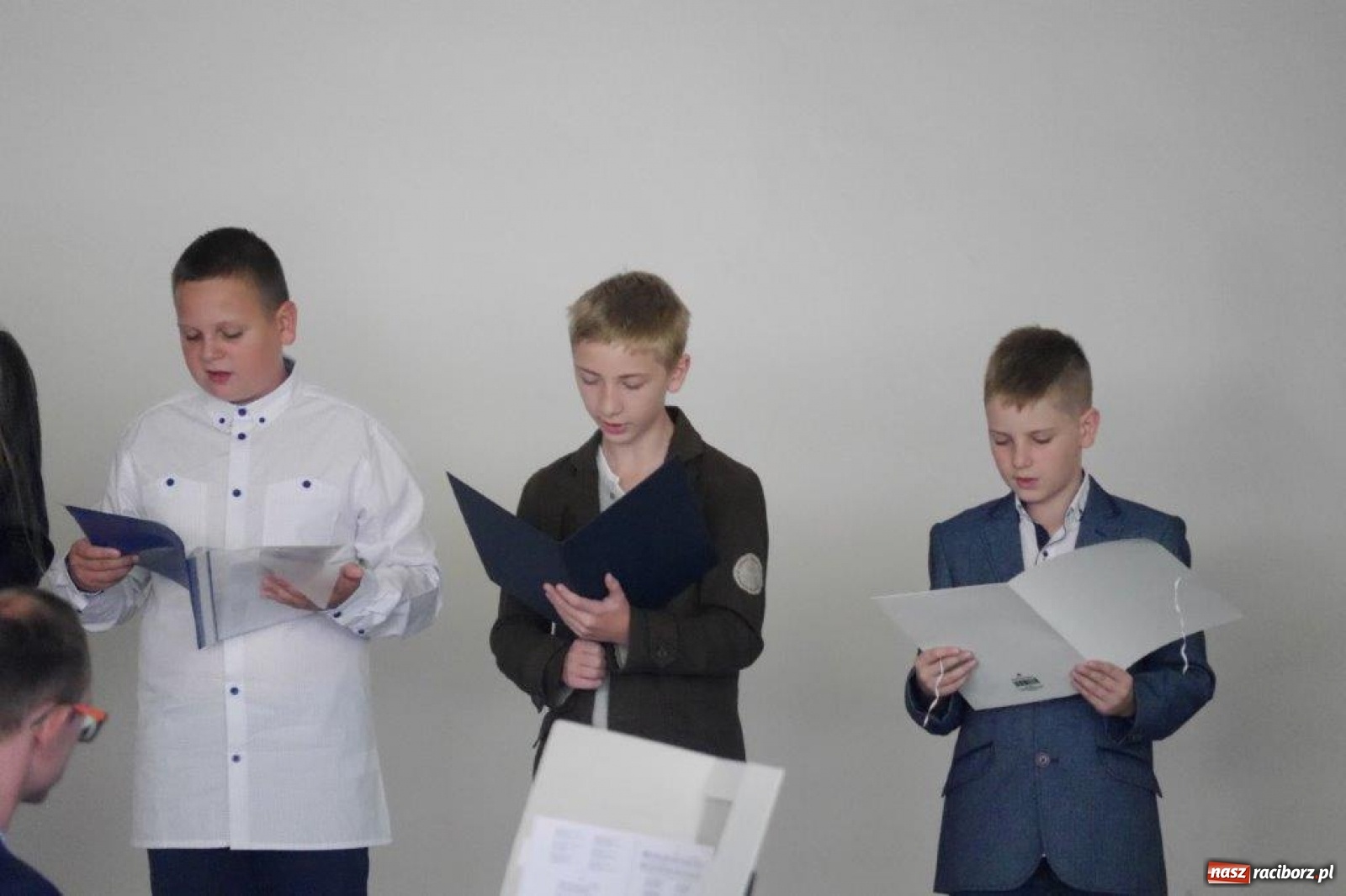 Zdjęcie w galerii na portalu naszraciborz.pl: W Rudach zaśpiewali ku pamięci Juliusza Rogera [FOTO] wiadomości z regionu