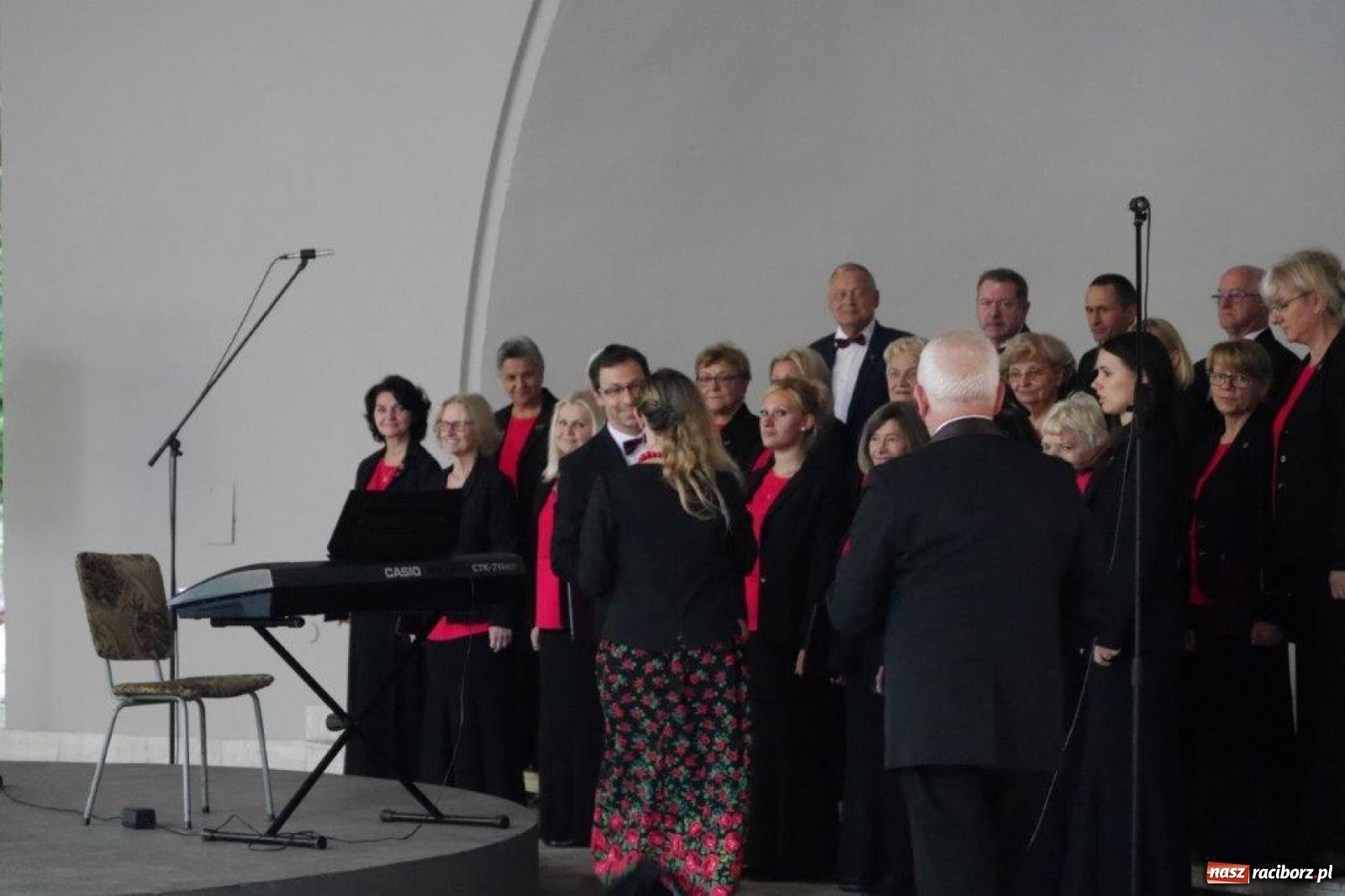 Zdjęcie w galerii na portalu naszraciborz.pl: W Rudach zaśpiewali ku pamięci Juliusza Rogera [FOTO] wiadomości z regionu