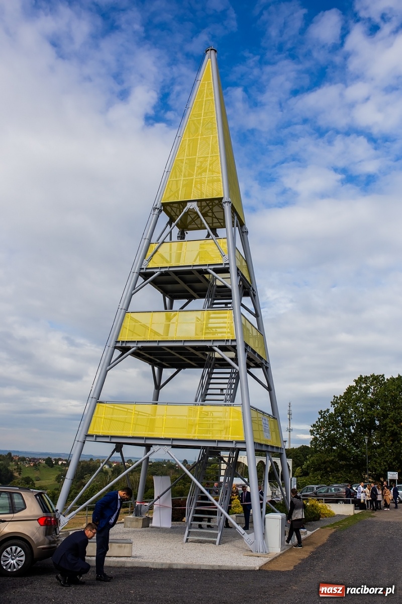 Zdjęcie w galerii na portalu naszraciborz.pl: Oficjalne otwarcie wieży widokowej w Pogrzebieniu wiadomości z regionu