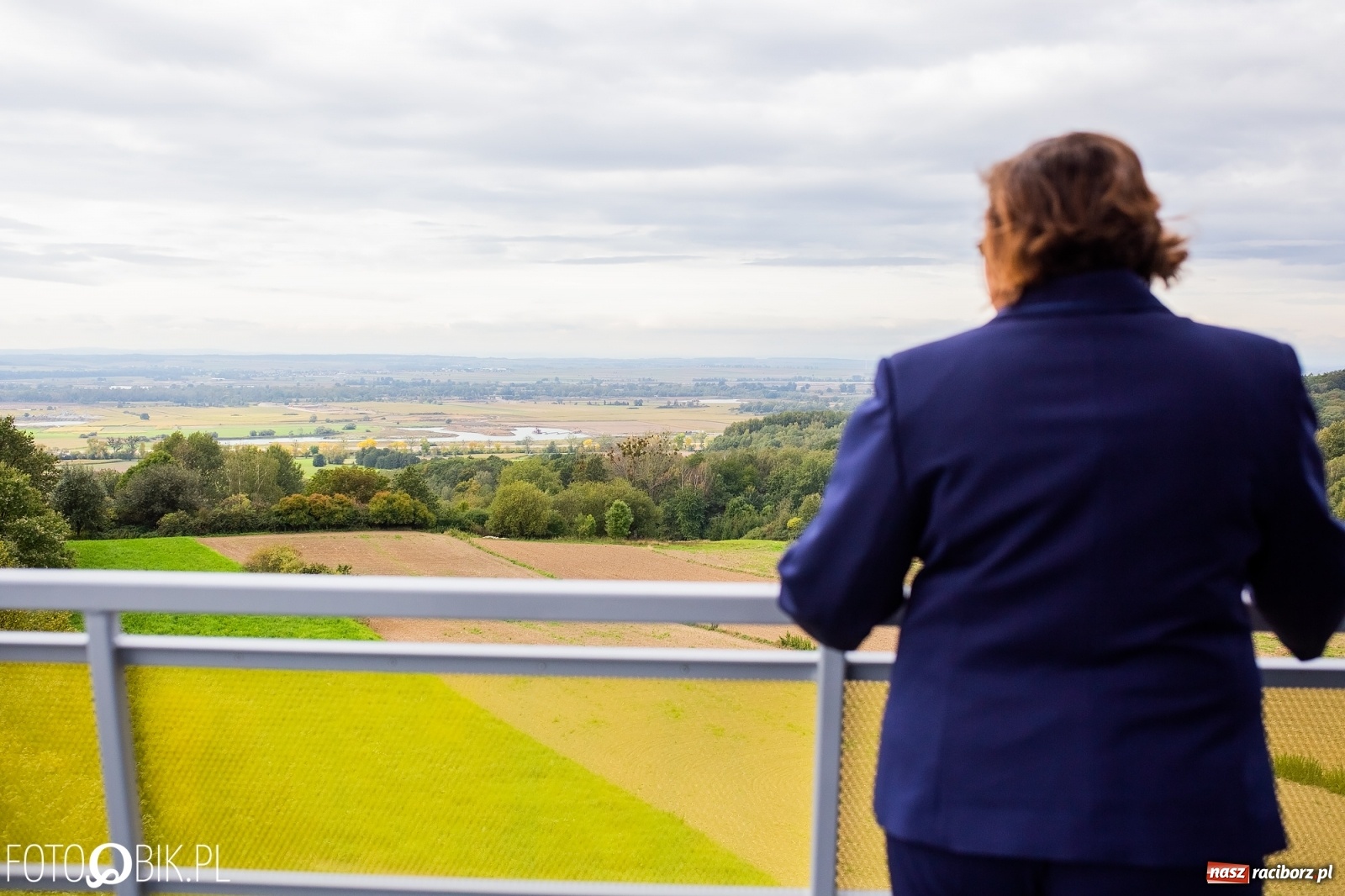 Zdjęcie w galerii na portalu naszraciborz.pl: Oficjalne otwarcie wieży widokowej w Pogrzebieniu wiadomości z regionu