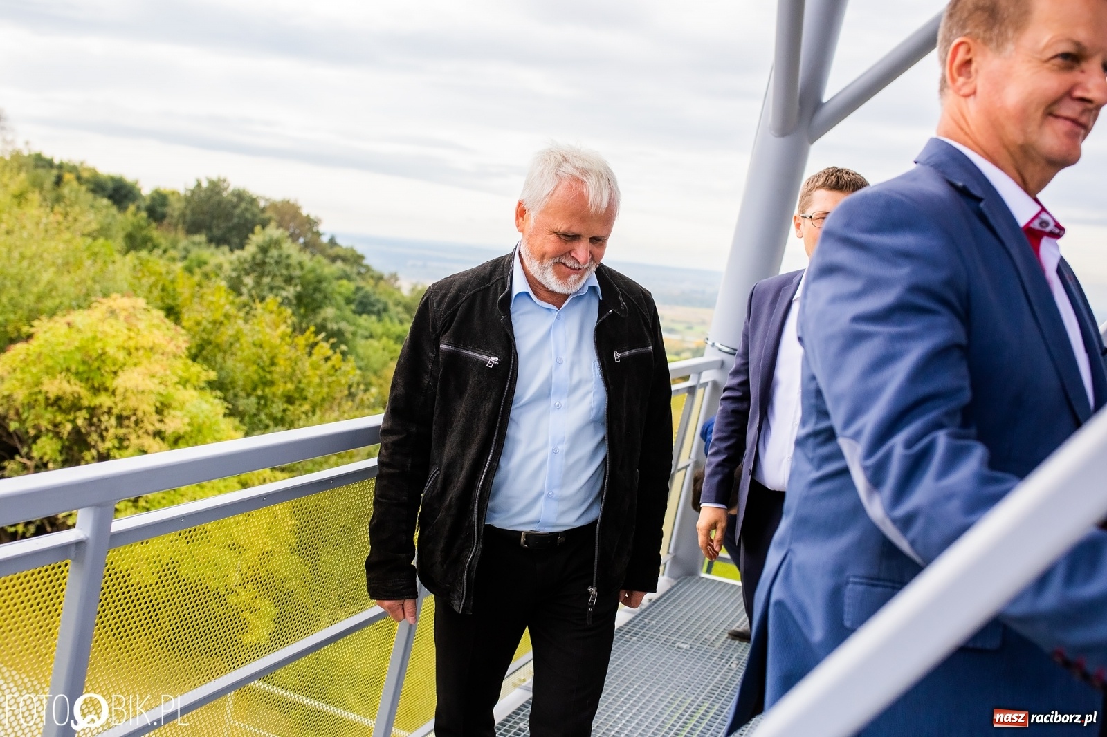 Zdjęcie w galerii na portalu naszraciborz.pl: Oficjalne otwarcie wieży widokowej w Pogrzebieniu wiadomości z regionu