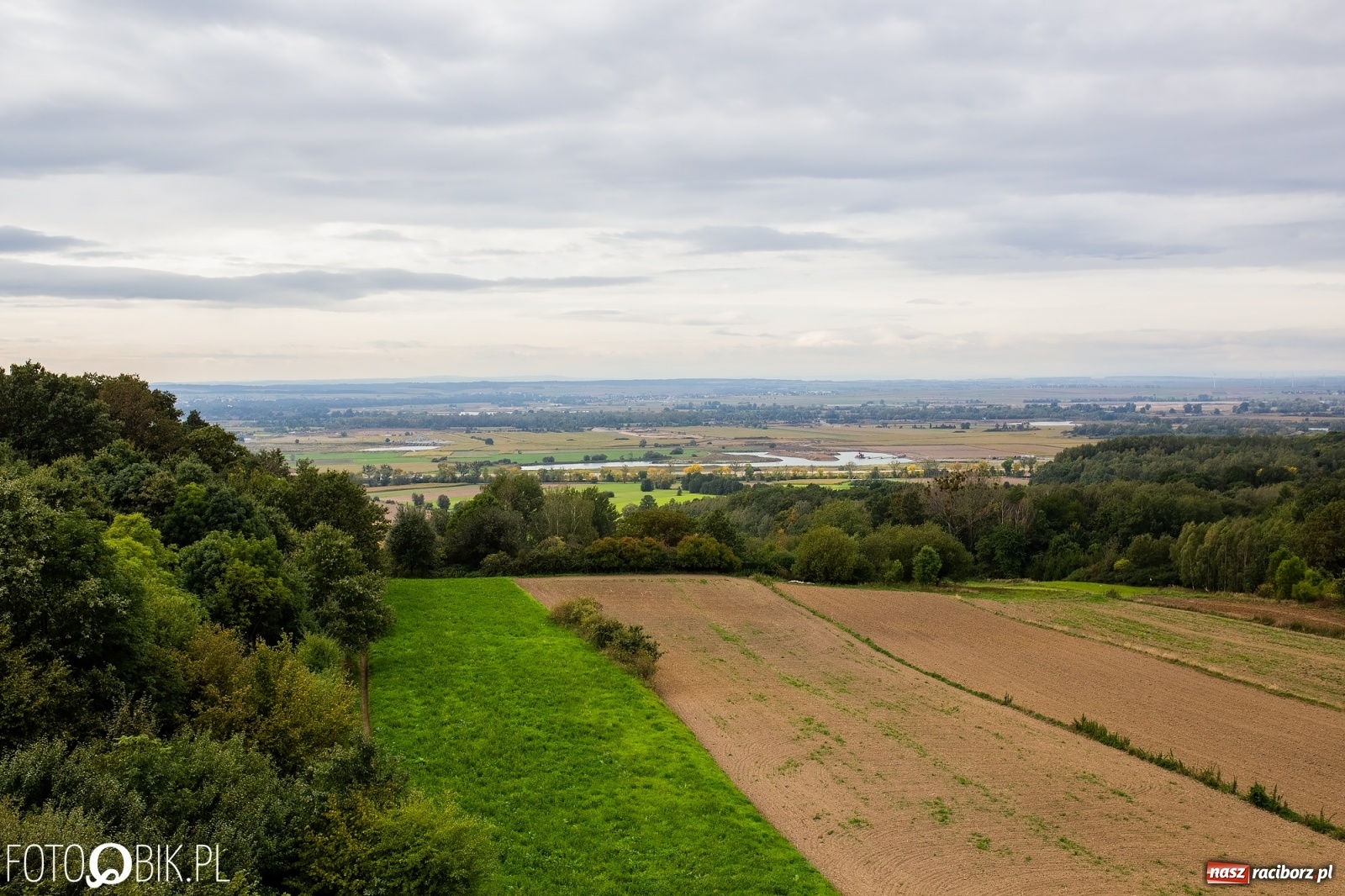 Zdjęcie w galerii na portalu naszraciborz.pl: Oficjalne otwarcie wieży widokowej w Pogrzebieniu wiadomości z regionu