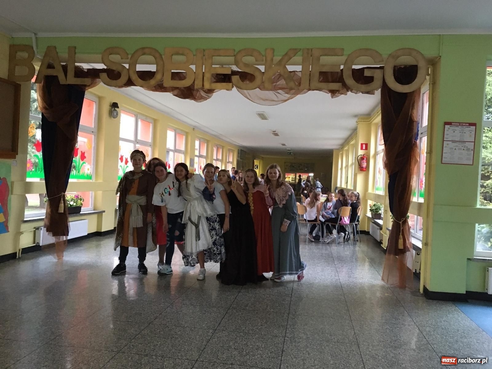 Zdjęcie w galerii na portalu naszraciborz.pl: Sobieski na Facebooku, czyli jubileusz Piętnastki [FOTO] wiadomości z regionu