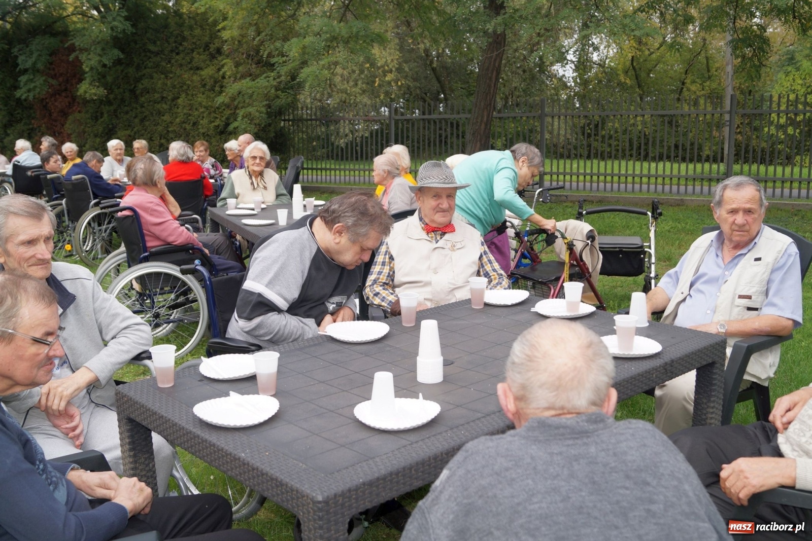 Zdjęcie w galerii na portalu naszraciborz.pl: Ognisko wspomnień w Złotej Jesieni  wiadomości z regionu
