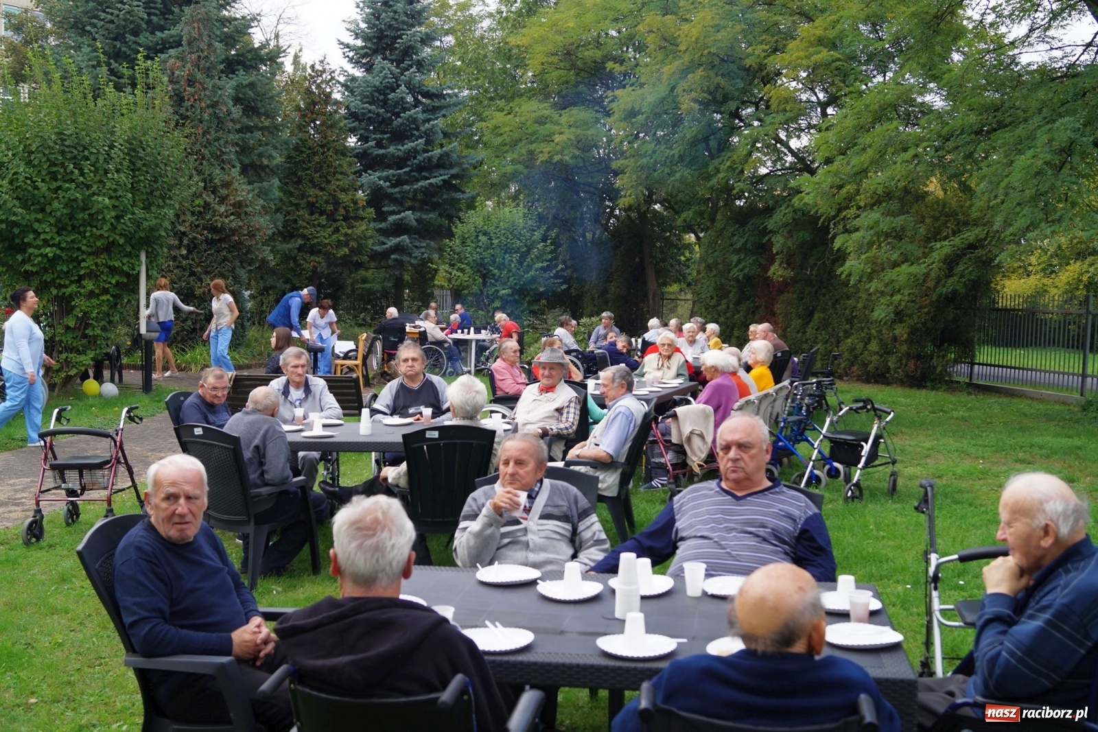 Zdjęcie w galerii na portalu naszraciborz.pl: Ognisko wspomnień w Złotej Jesieni  wiadomości z regionu