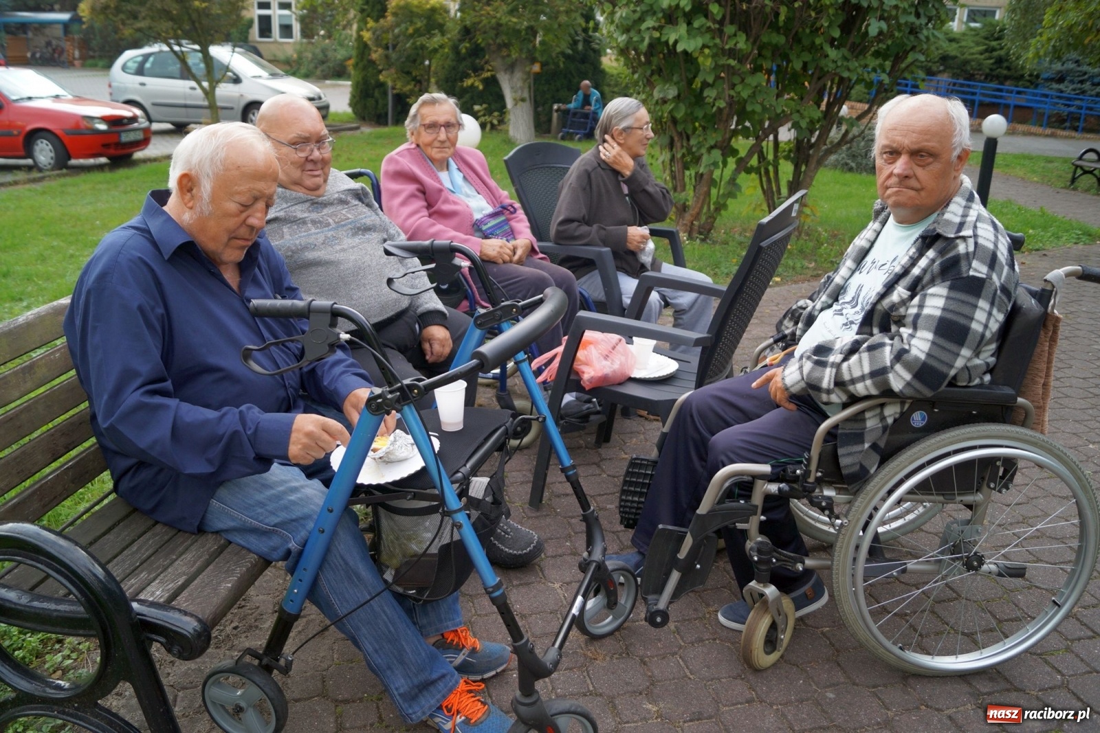 Zdjęcie w galerii na portalu naszraciborz.pl: Ognisko wspomnień w Złotej Jesieni  wiadomości z regionu