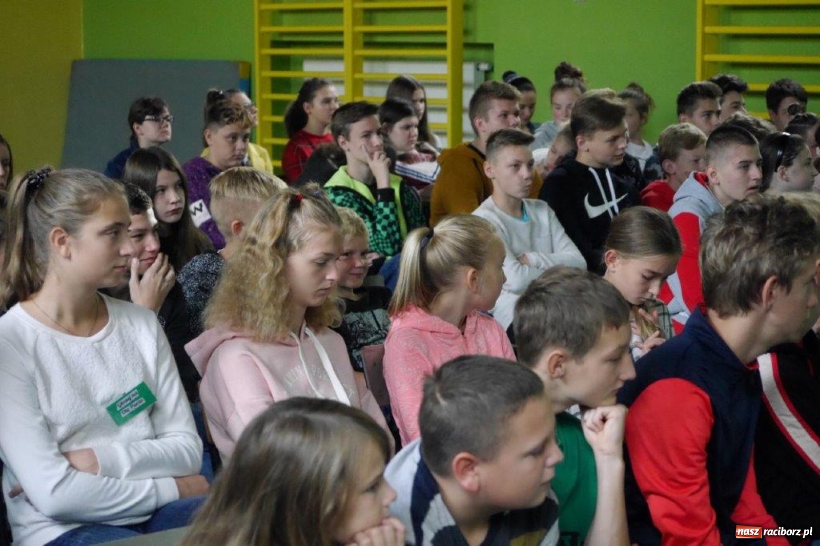 Zdjęcie w galerii na portalu naszraciborz.pl: Szymon Bolik opowiadał w Rudach o trolikach wiadomości z regionu