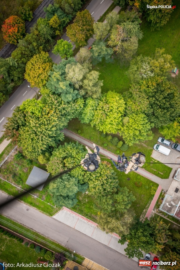 Zdjęcie w galerii na portalu naszraciborz.pl: Black Hawk na ćwiczeniach śląskich antyterrorystów [FOTO I WIDEO]  wiadomości z regionu