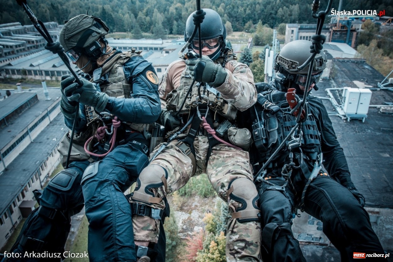 Zdjęcie w galerii na portalu naszraciborz.pl: Black Hawk na ćwiczeniach śląskich antyterrorystów [FOTO I WIDEO]  wiadomości z regionu