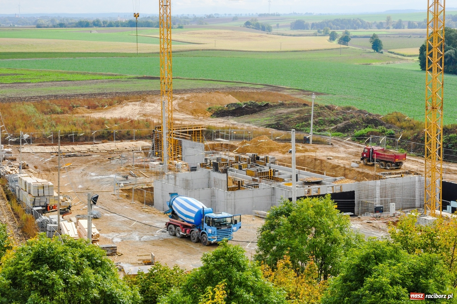 Zdjęcie w galerii na portalu naszraciborz.pl: Eko-Okna budują w Pietrowicach Wielkich klasztor [FOTO Z BUDOWY]  wiadomości z regionu