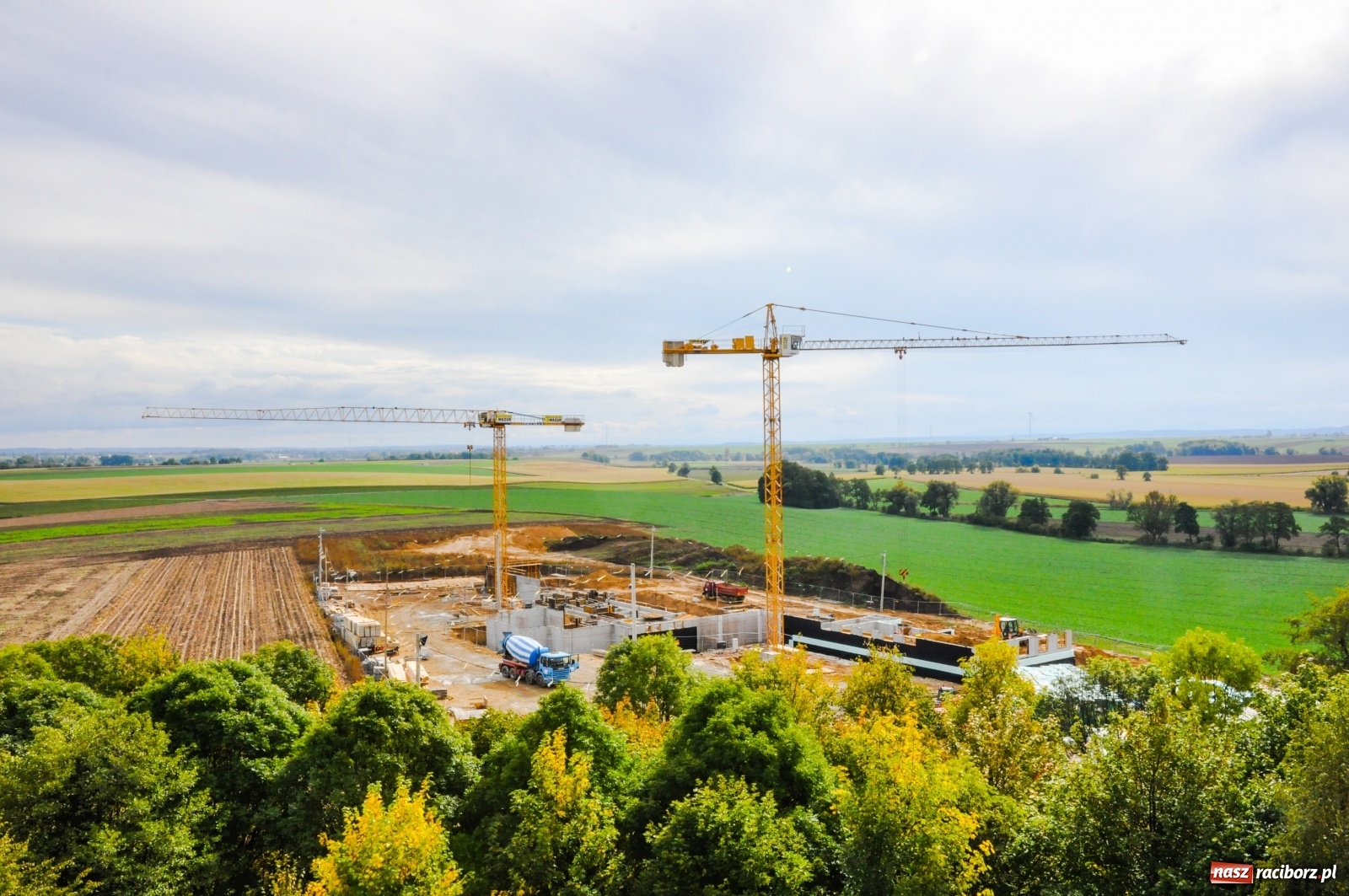 Zdjęcie w galerii na portalu naszraciborz.pl: Eko-Okna budują w Pietrowicach Wielkich klasztor [FOTO Z BUDOWY]  wiadomości z regionu