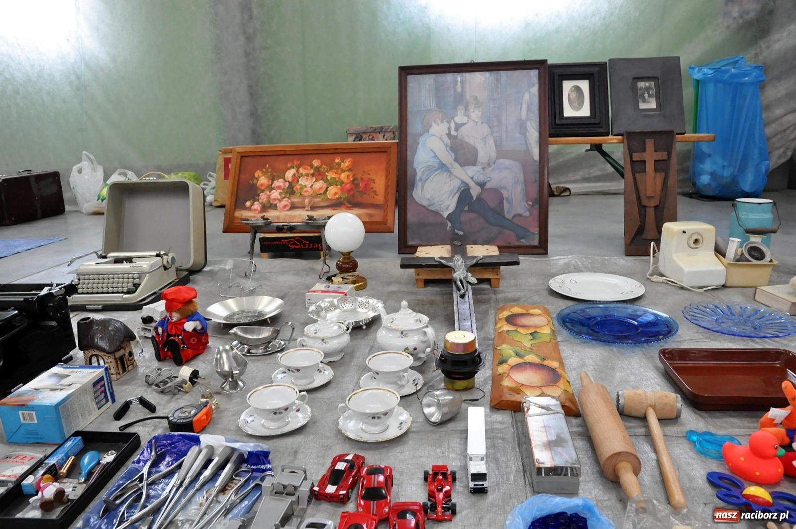 Zdjęcie w galerii na portalu naszraciborz.pl: Pierwszy jesienny targ staroci w Pietrowicach Wielkich [FOTO] wiadomości z regionu