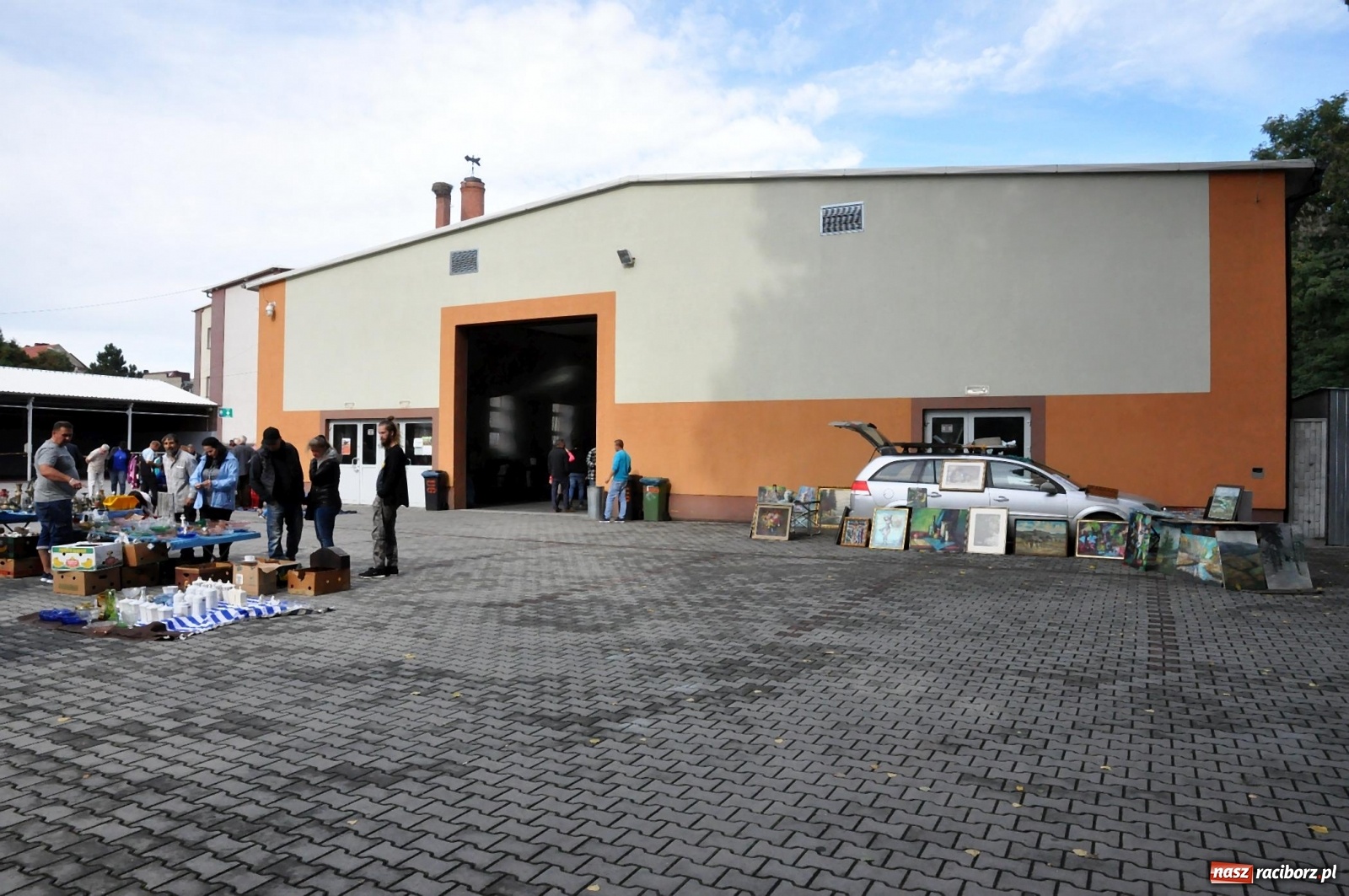 Zdjęcie w galerii na portalu naszraciborz.pl: Pierwszy jesienny targ staroci w Pietrowicach Wielkich [FOTO] wiadomości z regionu