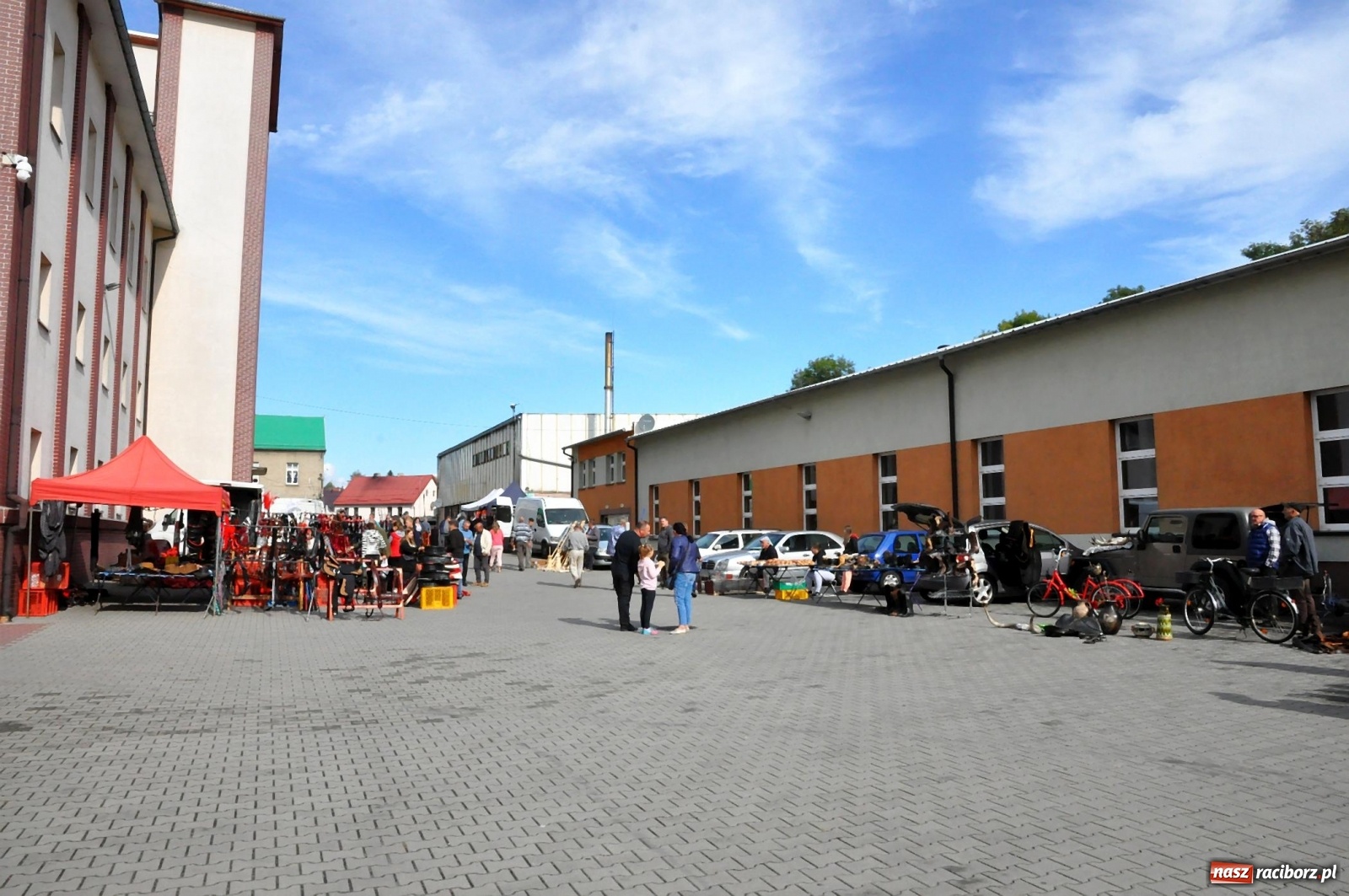 Zdjęcie w galerii na portalu naszraciborz.pl: Pierwszy jesienny targ staroci w Pietrowicach Wielkich [FOTO] wiadomości z regionu