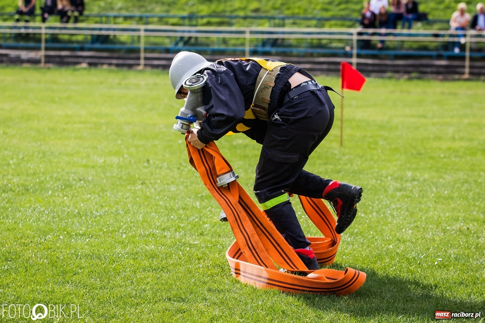 Zdjęcie w galerii na portalu naszraciborz.pl: Groźny wypadek na zawodach sportowo-pożarniczych w Raciborzu [WIDEO]  wiadomości z regionu