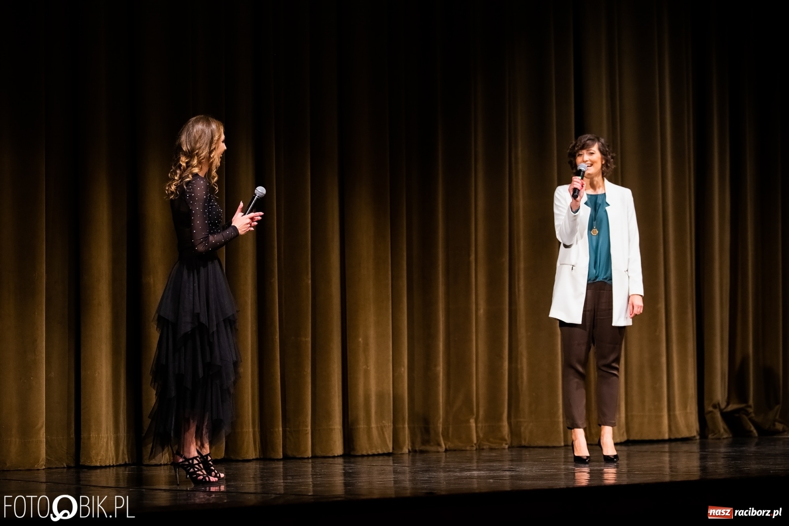 Zdjęcie w galerii na portalu naszraciborz.pl: Gala zespołu tanecznego Skaza w Raciborskim Centrum Kultury wiadomości z regionu