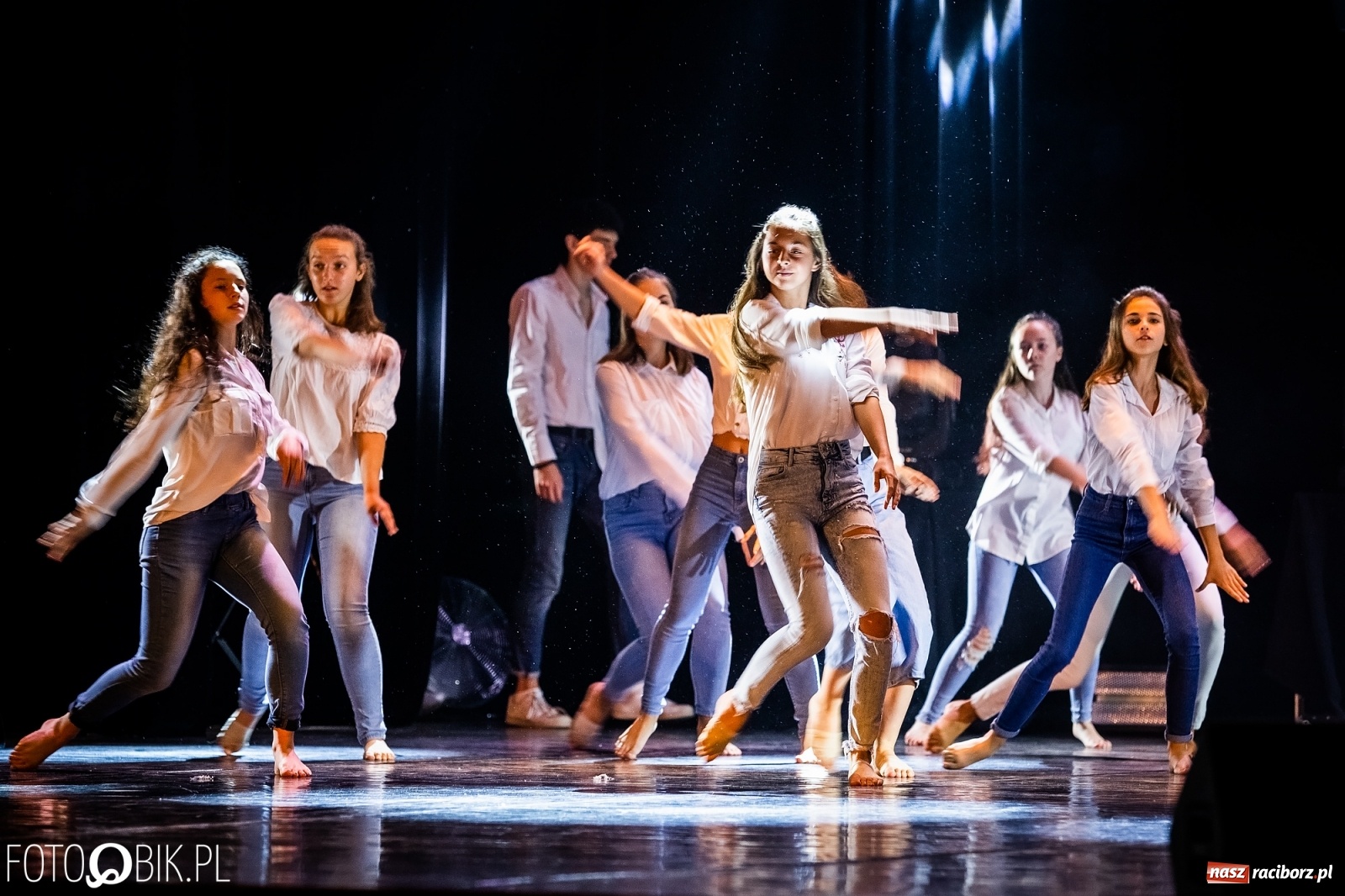 Zdjęcie w galerii na portalu naszraciborz.pl: Gala zespołu tanecznego Skaza w Raciborskim Centrum Kultury wiadomości z regionu