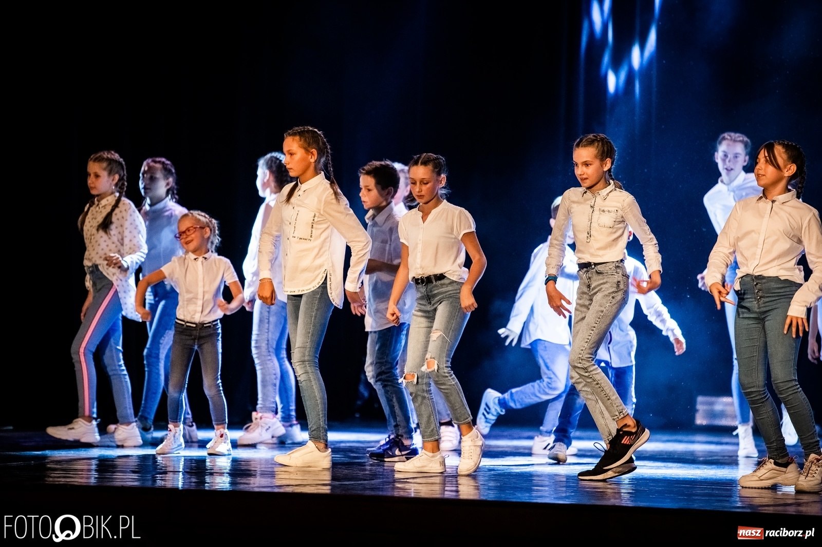 Zdjęcie w galerii na portalu naszraciborz.pl: Gala zespołu tanecznego Skaza w Raciborskim Centrum Kultury wiadomości z regionu