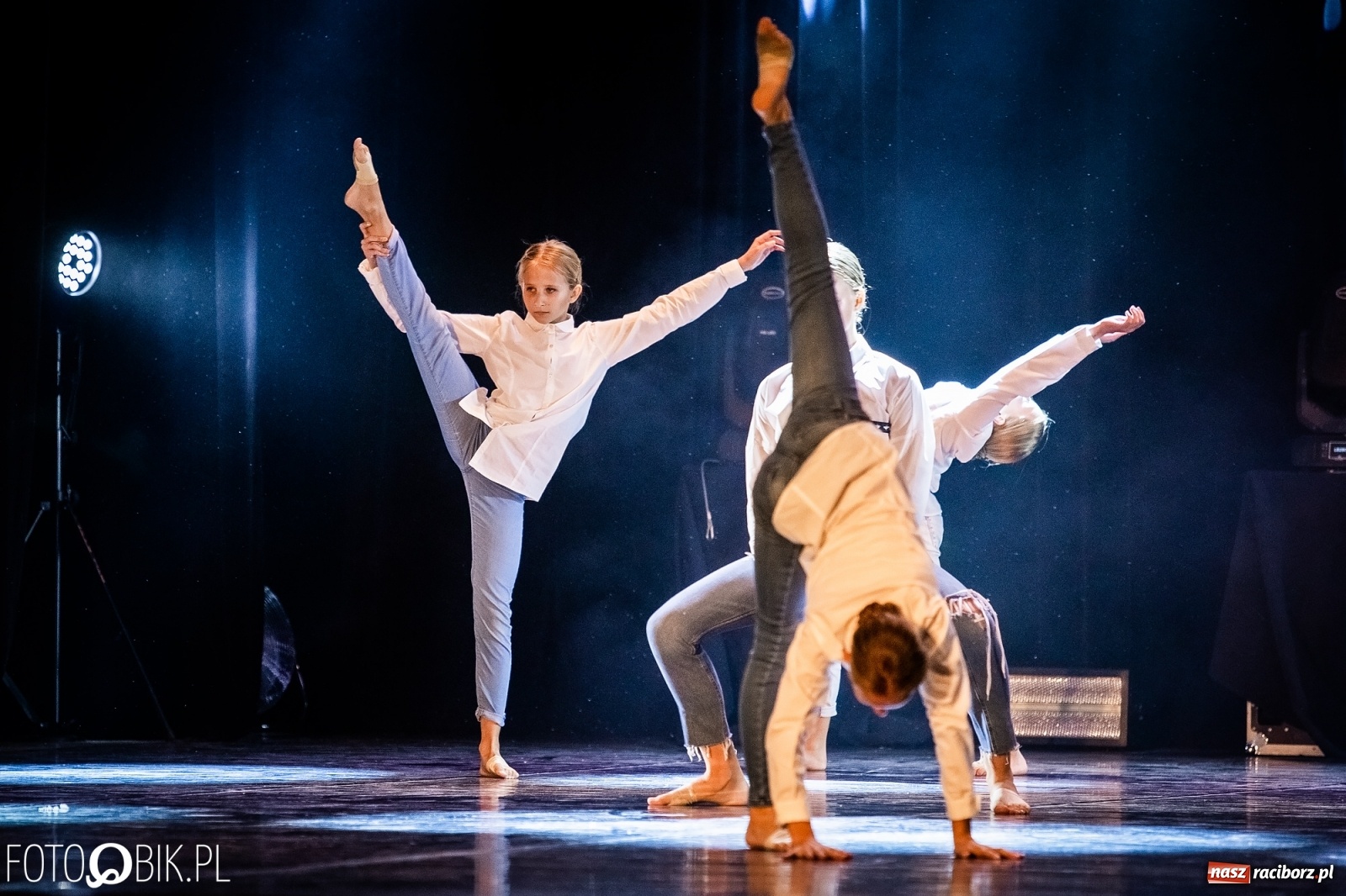 Zdjęcie w galerii na portalu naszraciborz.pl: Gala zespołu tanecznego Skaza w Raciborskim Centrum Kultury wiadomości z regionu