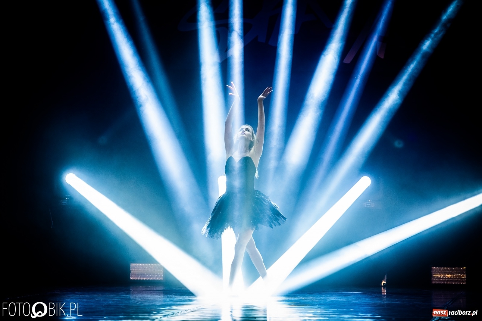 Zdjęcie w galerii na portalu naszraciborz.pl: Gala zespołu tanecznego Skaza w Raciborskim Centrum Kultury wiadomości z regionu