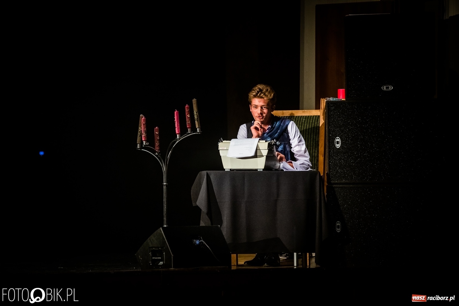 Zdjęcie w galerii na portalu naszraciborz.pl: Gala zespołu tanecznego Skaza w Raciborskim Centrum Kultury wiadomości z regionu