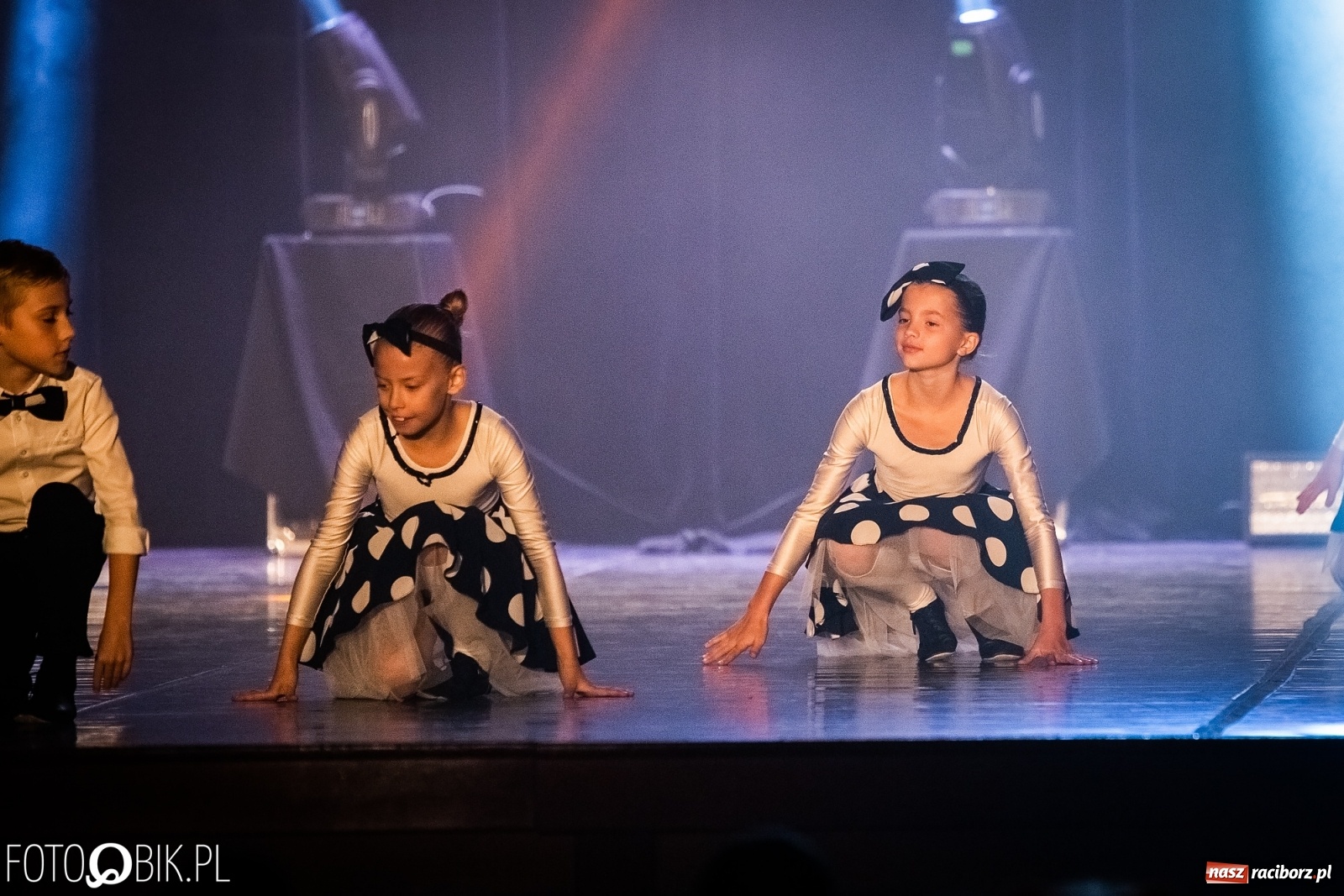 Zdjęcie w galerii na portalu naszraciborz.pl: Gala zespołu tanecznego Skaza w Raciborskim Centrum Kultury wiadomości z regionu