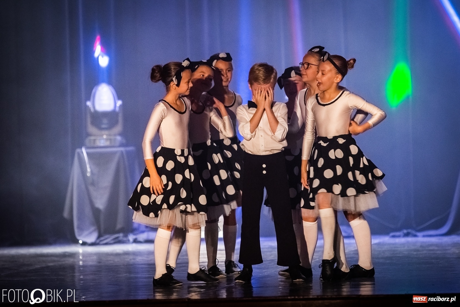 Zdjęcie w galerii na portalu naszraciborz.pl: Gala zespołu tanecznego Skaza w Raciborskim Centrum Kultury wiadomości z regionu