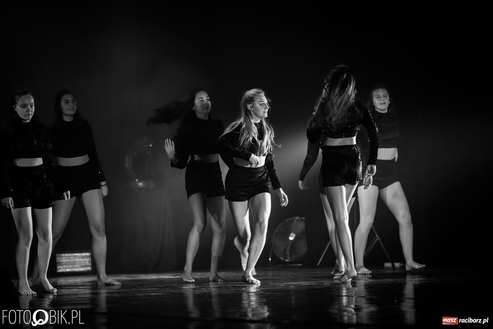 Zdjęcie w galerii na portalu naszraciborz.pl: Gala zespołu tanecznego Skaza w Raciborskim Centrum Kultury wiadomości z regionu