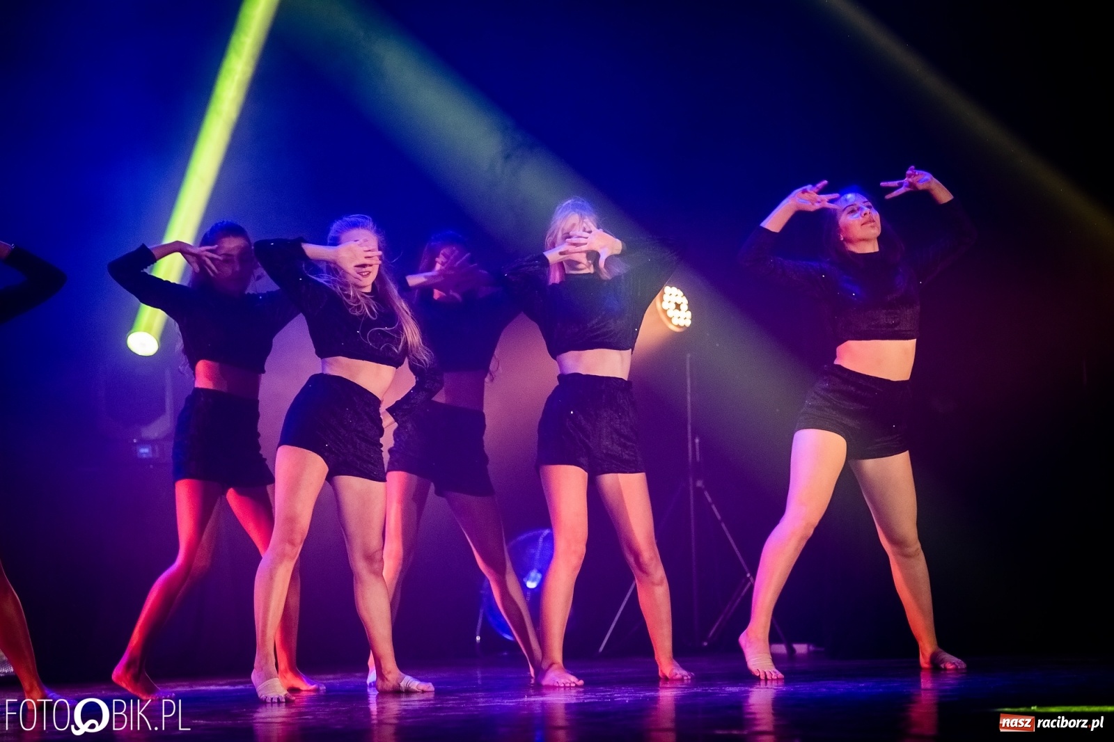 Zdjęcie w galerii na portalu naszraciborz.pl: Gala zespołu tanecznego Skaza w Raciborskim Centrum Kultury wiadomości z regionu