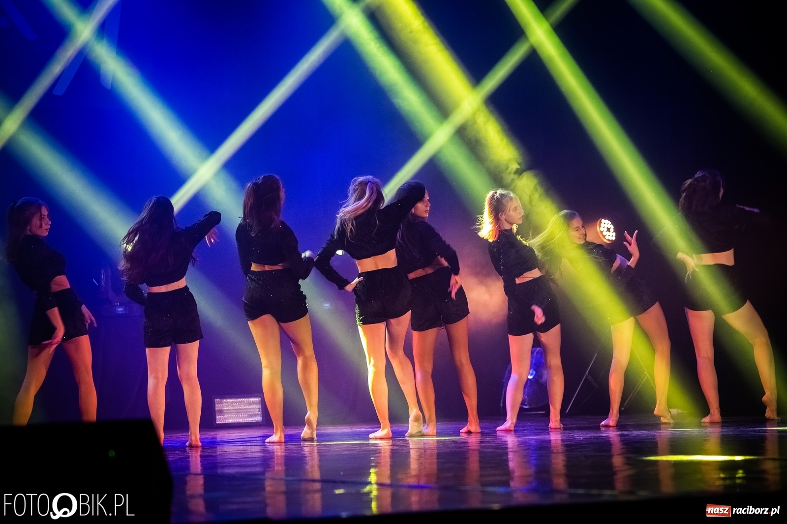 Zdjęcie w galerii na portalu naszraciborz.pl: Gala zespołu tanecznego Skaza w Raciborskim Centrum Kultury wiadomości z regionu