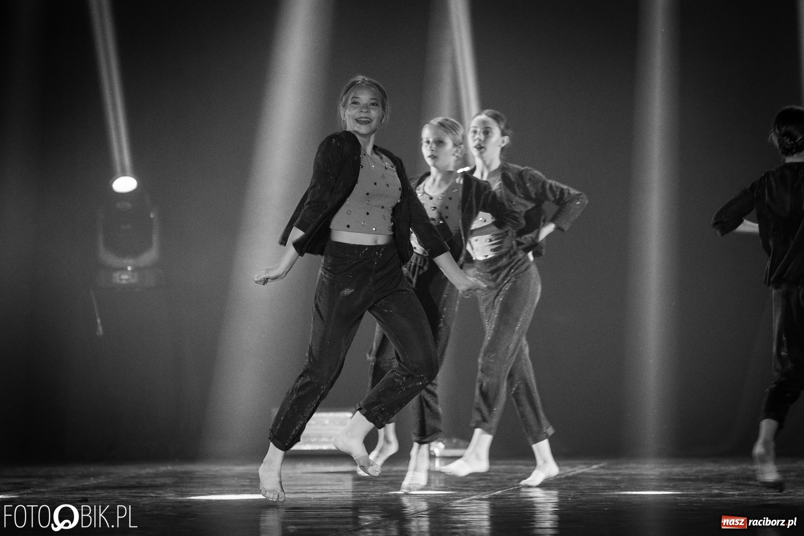 Zdjęcie w galerii na portalu naszraciborz.pl: Gala zespołu tanecznego Skaza w Raciborskim Centrum Kultury wiadomości z regionu