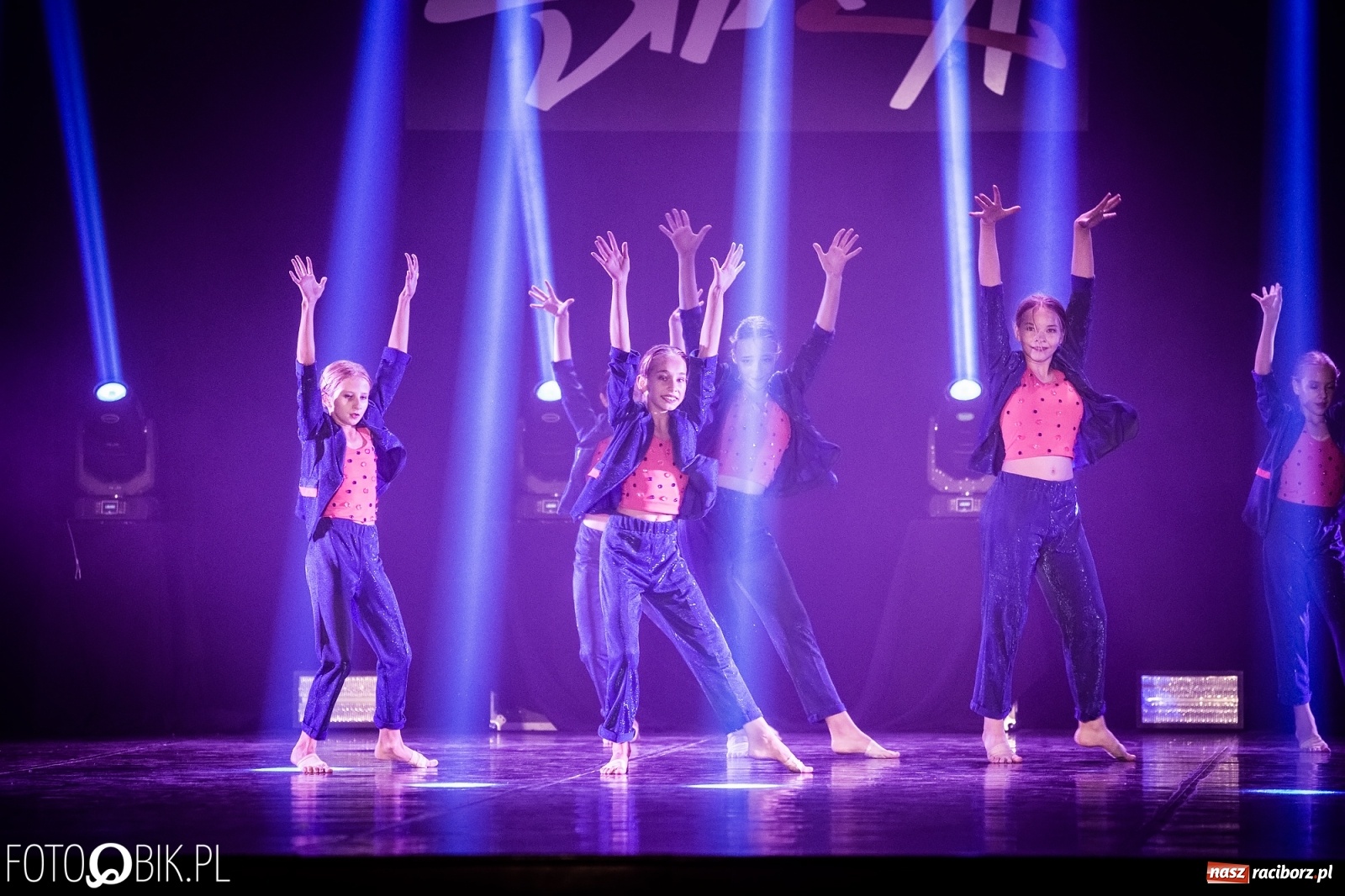 Zdjęcie w galerii na portalu naszraciborz.pl: Gala zespołu tanecznego Skaza w Raciborskim Centrum Kultury wiadomości z regionu