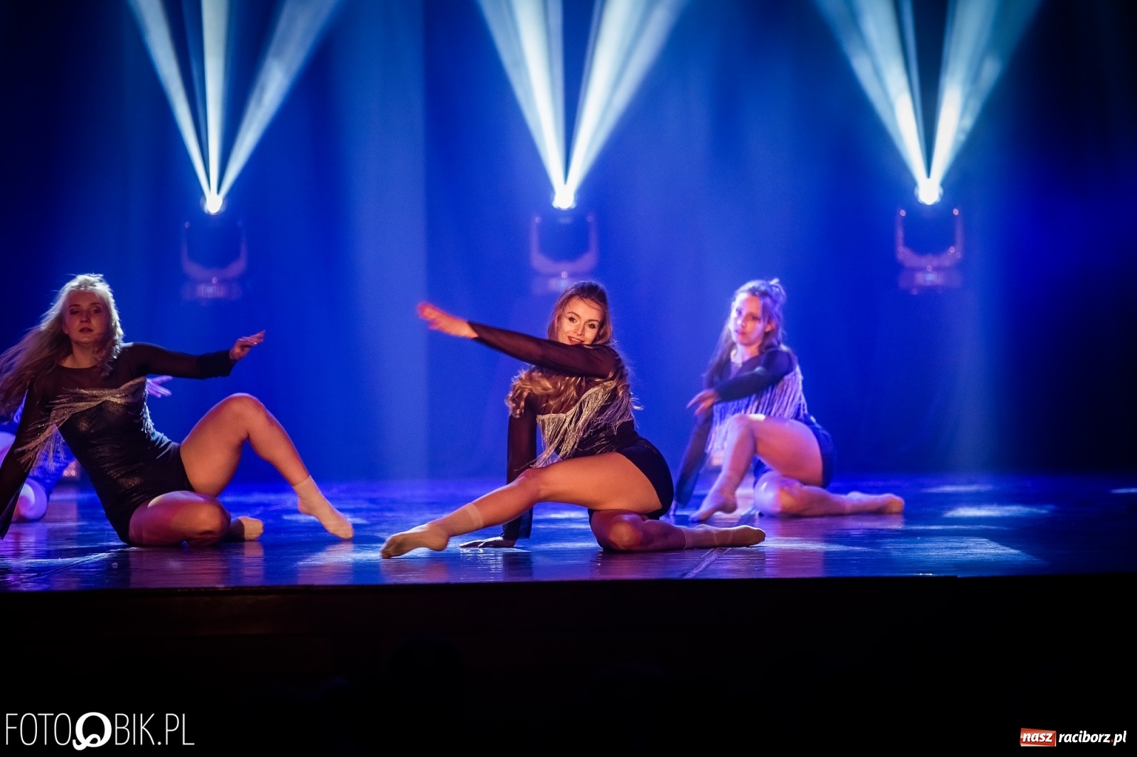 Zdjęcie w galerii na portalu naszraciborz.pl: Gala zespołu tanecznego Skaza w Raciborskim Centrum Kultury wiadomości z regionu