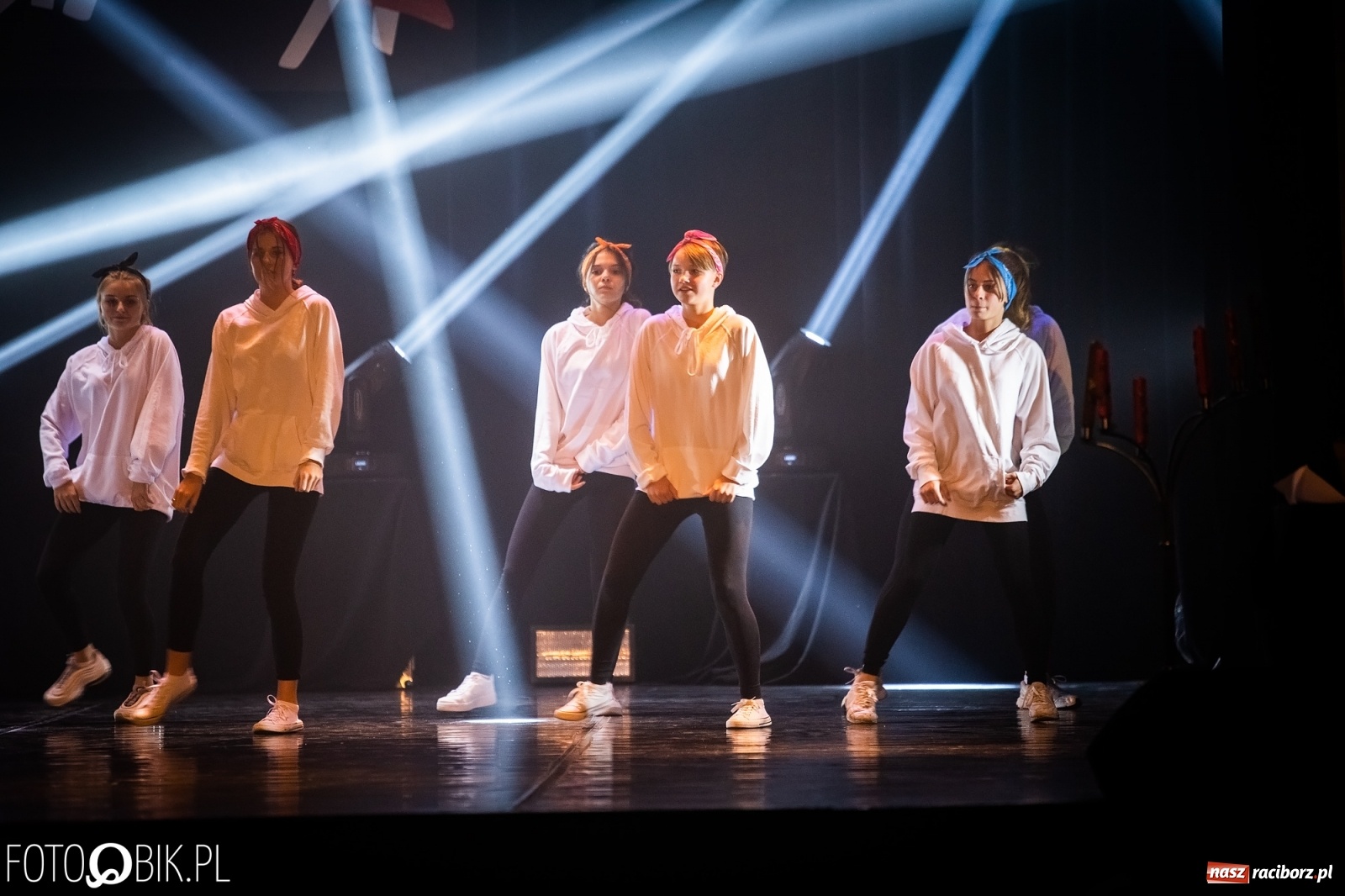 Zdjęcie w galerii na portalu naszraciborz.pl: Gala zespołu tanecznego Skaza w Raciborskim Centrum Kultury wiadomości z regionu