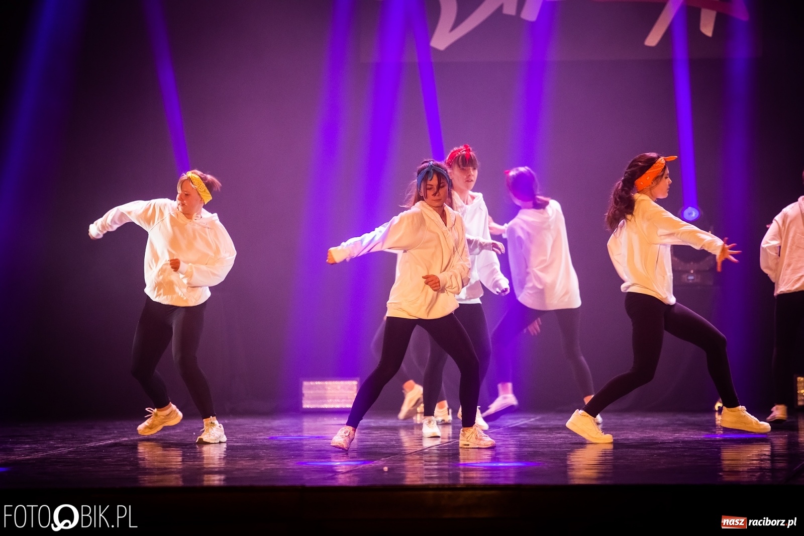 Zdjęcie w galerii na portalu naszraciborz.pl: Gala zespołu tanecznego Skaza w Raciborskim Centrum Kultury wiadomości z regionu