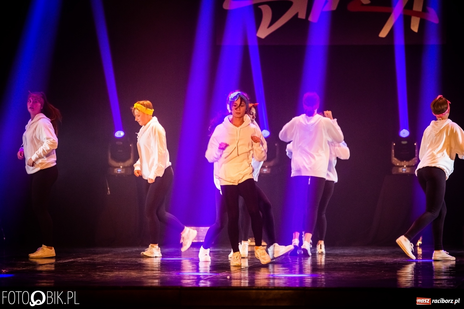 Zdjęcie w galerii na portalu naszraciborz.pl: Gala zespołu tanecznego Skaza w Raciborskim Centrum Kultury wiadomości z regionu