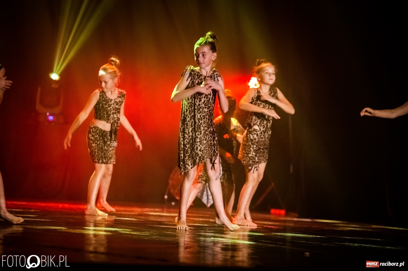 Zdjęcie w galerii na portalu naszraciborz.pl: Gala zespołu tanecznego Skaza w Raciborskim Centrum Kultury wiadomości z regionu