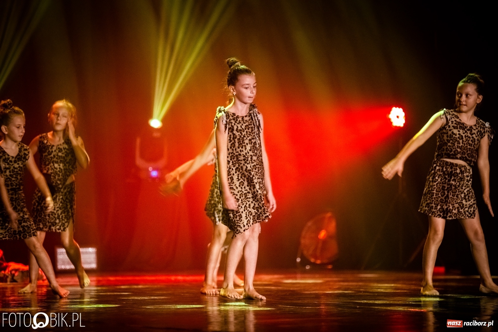 Zdjęcie w galerii na portalu naszraciborz.pl: Gala zespołu tanecznego Skaza w Raciborskim Centrum Kultury wiadomości z regionu