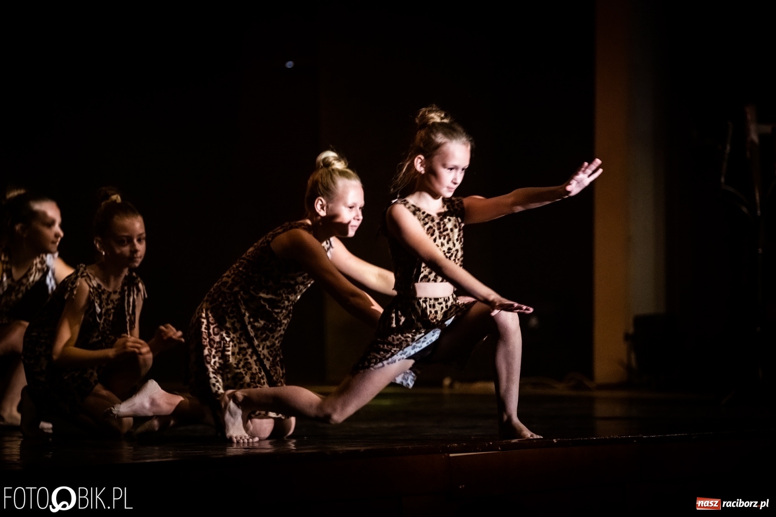 Zdjęcie w galerii na portalu naszraciborz.pl: Gala zespołu tanecznego Skaza w Raciborskim Centrum Kultury wiadomości z regionu