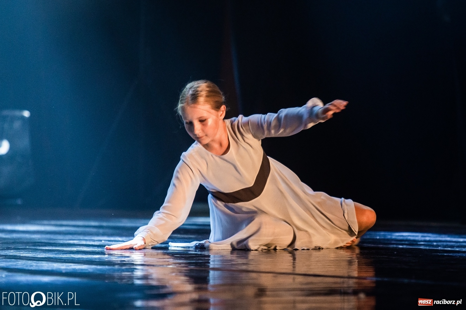 Zdjęcie w galerii na portalu naszraciborz.pl: Gala zespołu tanecznego Skaza w Raciborskim Centrum Kultury wiadomości z regionu