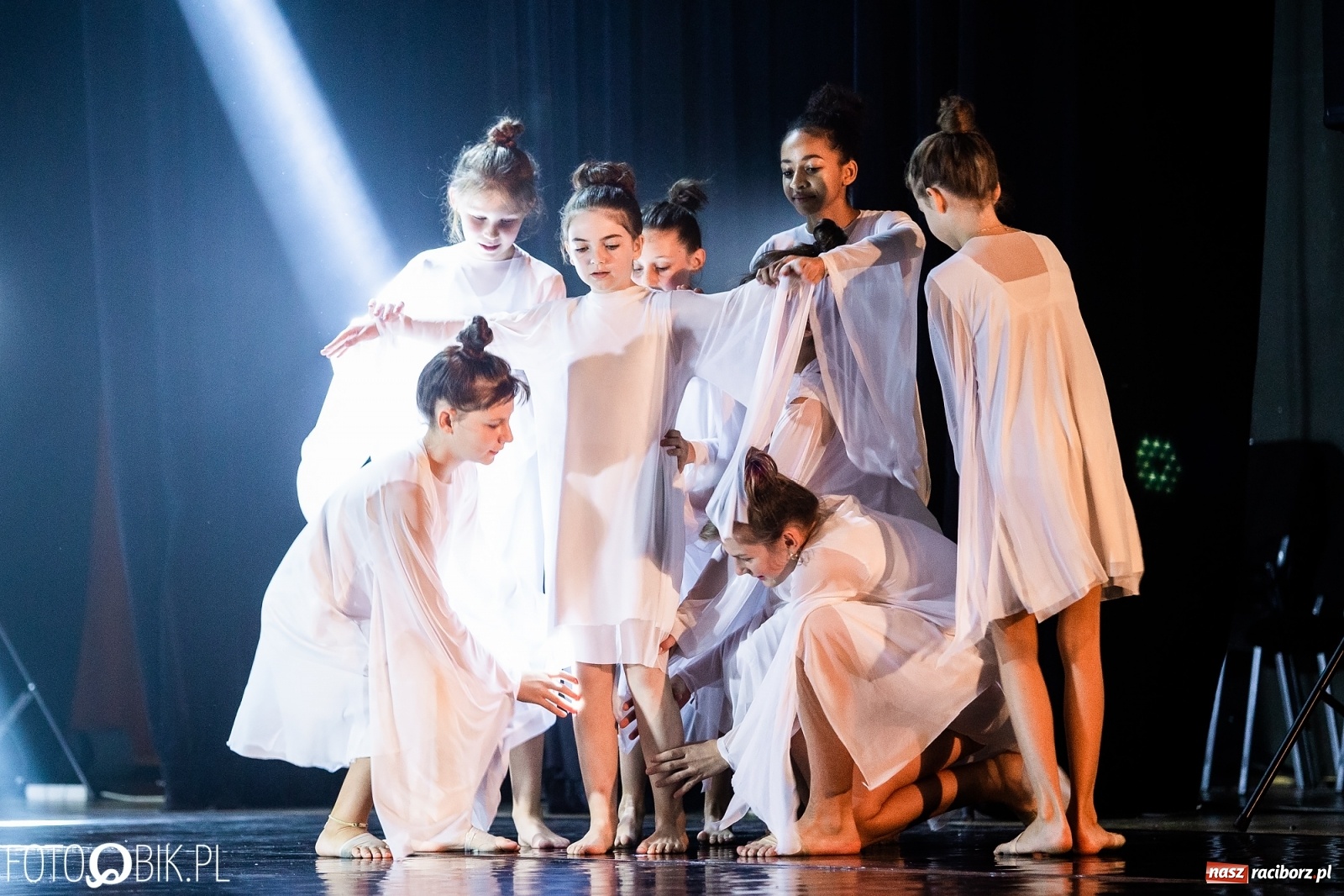 Zdjęcie w galerii na portalu naszraciborz.pl: Gala zespołu tanecznego Skaza w Raciborskim Centrum Kultury wiadomości z regionu